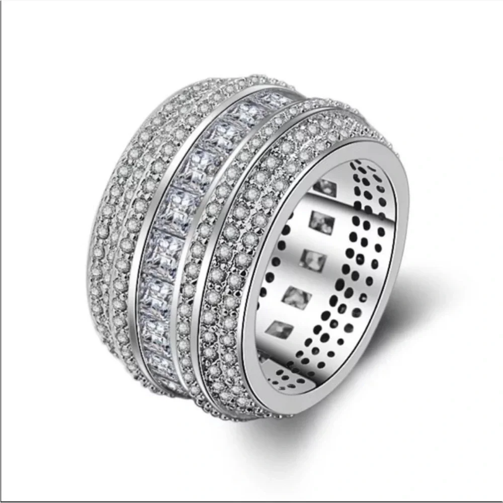 NEW 925 STERLING SILVER DIAMOND BAND RING